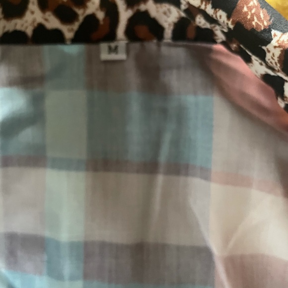 Belle Lilly brand new never worn Flannel style button up leopard print shirt - Picture 2 of 2